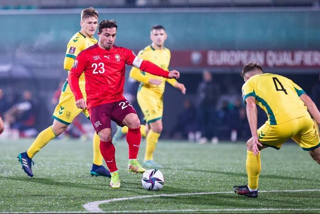 欧洲预选回顾：立陶宛0-4瑞士，瑞士13分钟3球大胜比赛