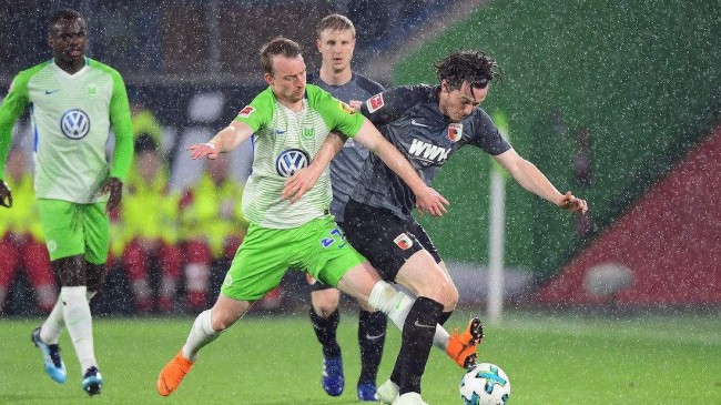 德甲联赛：沃尔夫斯堡vs奥格斯堡，狼堡恢复元气