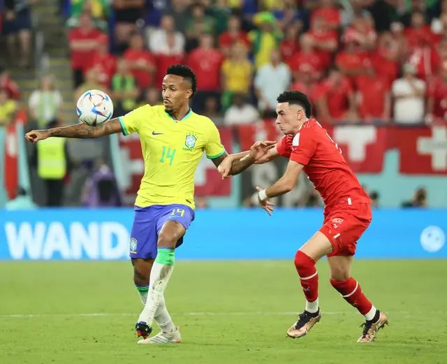 巴西1:0瑞士，世界杯战报：巴西队二连胜提前出线成功