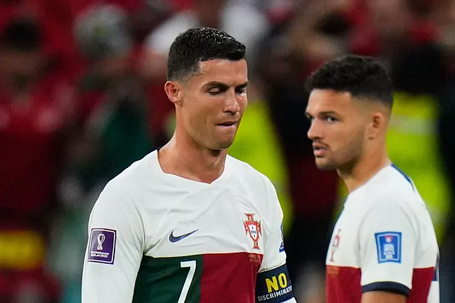国际足联在世界杯葡萄牙0-1摩洛哥后给予C罗英雄告别