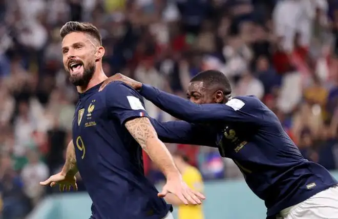 法国2:1英格兰，世界杯战报：法国队取得四强最后一个席位
