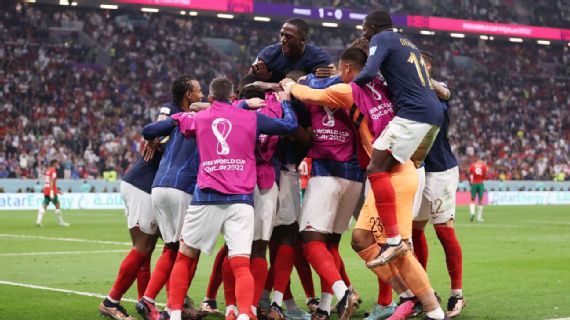 法国2-0摩洛哥，为法国队在世界杯上蝉联冠军创造了机会