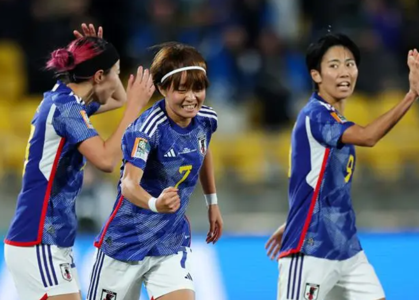 女子世界杯C组第三轮：日本女足4-0西班牙女足